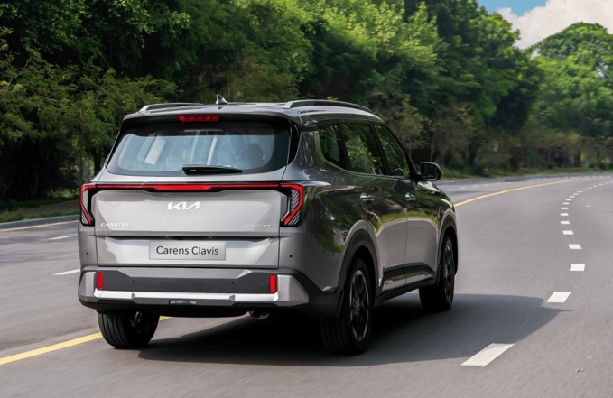kia carens clavis