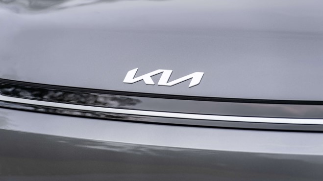 kia carens clavis