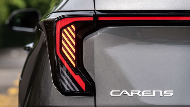 kia carens clavis